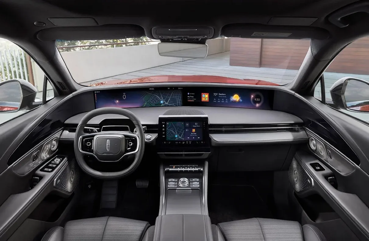 Ford and Lincoln’s 48-inch Android Powered Digital Dashboard