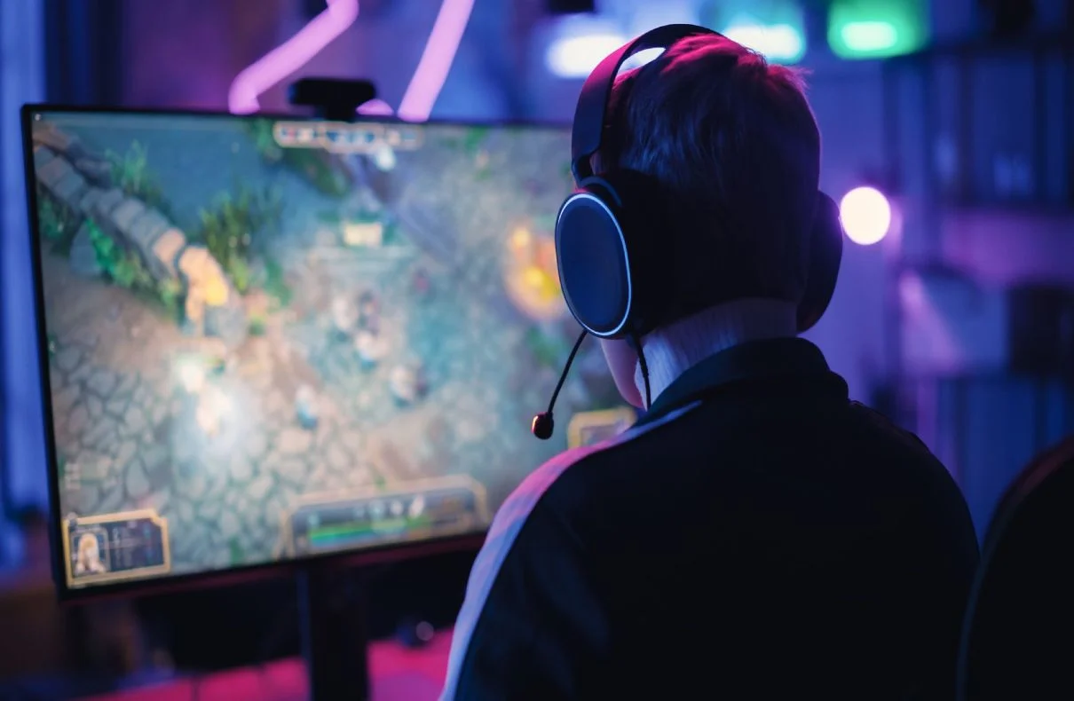 Shocking Research Gamers At Risk Of Hearing Loss And Tinnitus