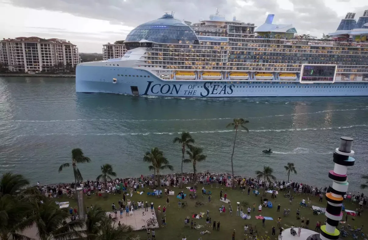 World's Largest Cruise Ship Begins Its Journey From Miami