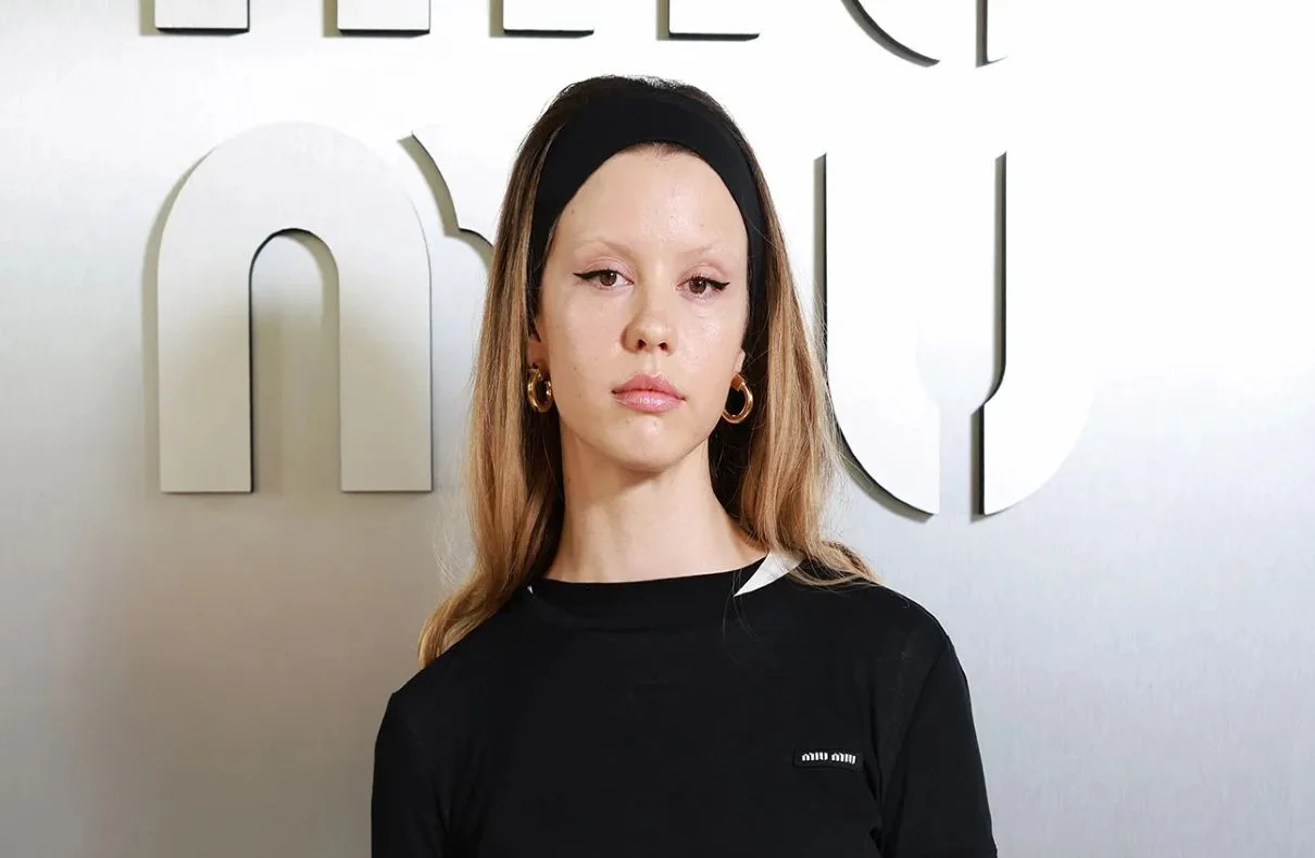 Behind the Scenes Drama! Mia Goth Faces Lawsuit for On-Set Incident