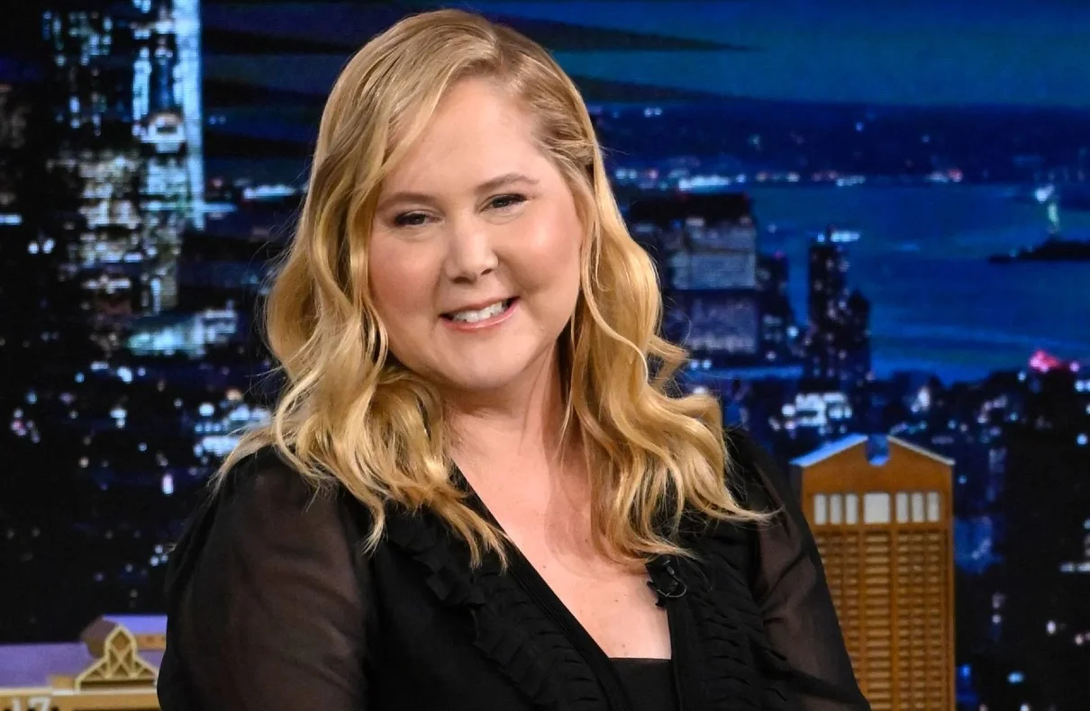Amy Schumer: Embracing Self-Love and Advocating for Endometriosis Awareness