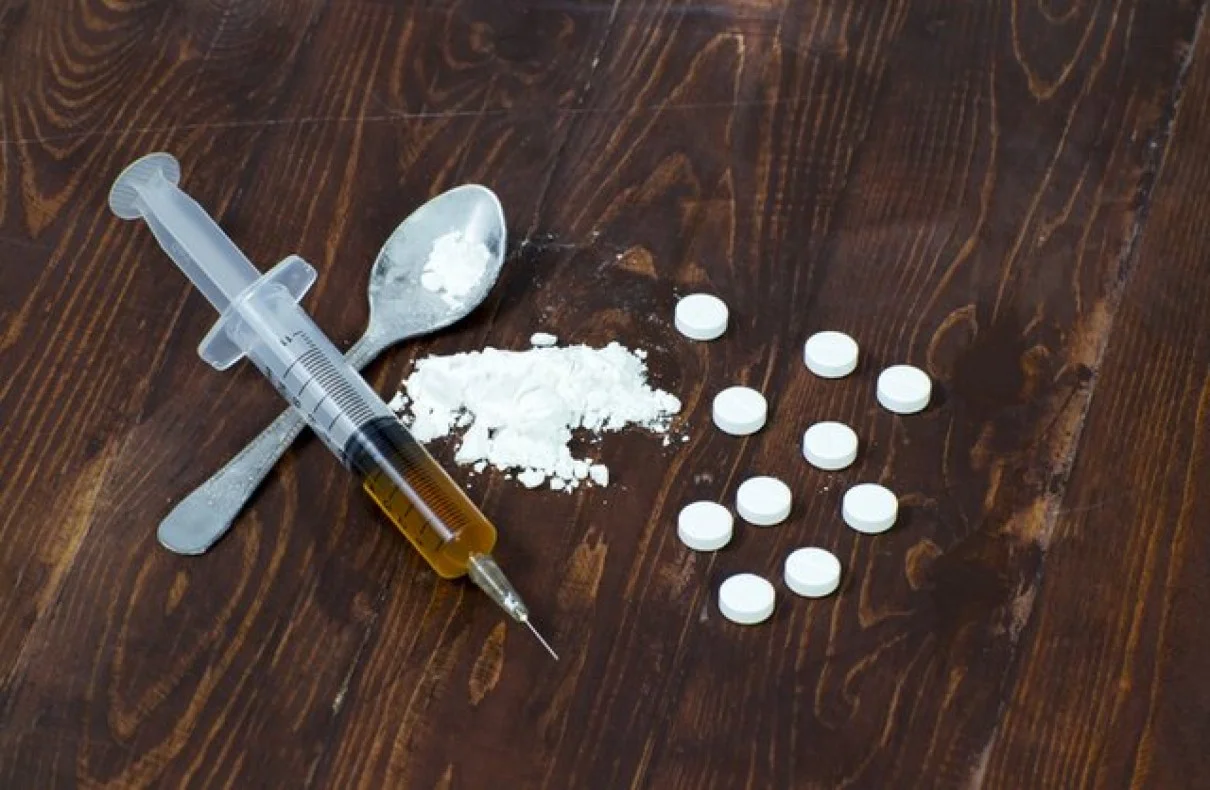 Smoking Versus Injecting Drugs: Understanding the Impact on Overdose Deaths