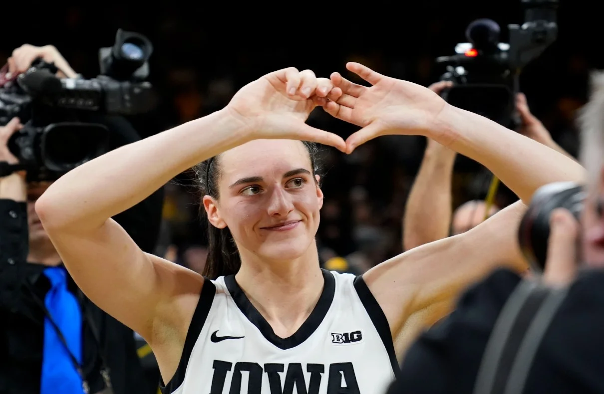 Caitlin Clark The New Scoring Queen Of Ncaa Basketball