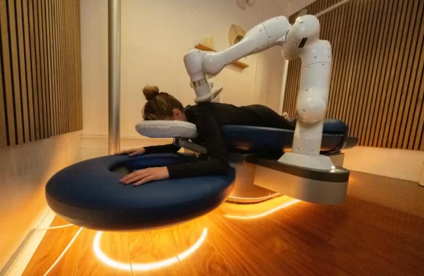 Robots are replacing Humans at Spas and Doctors Offices in NYC