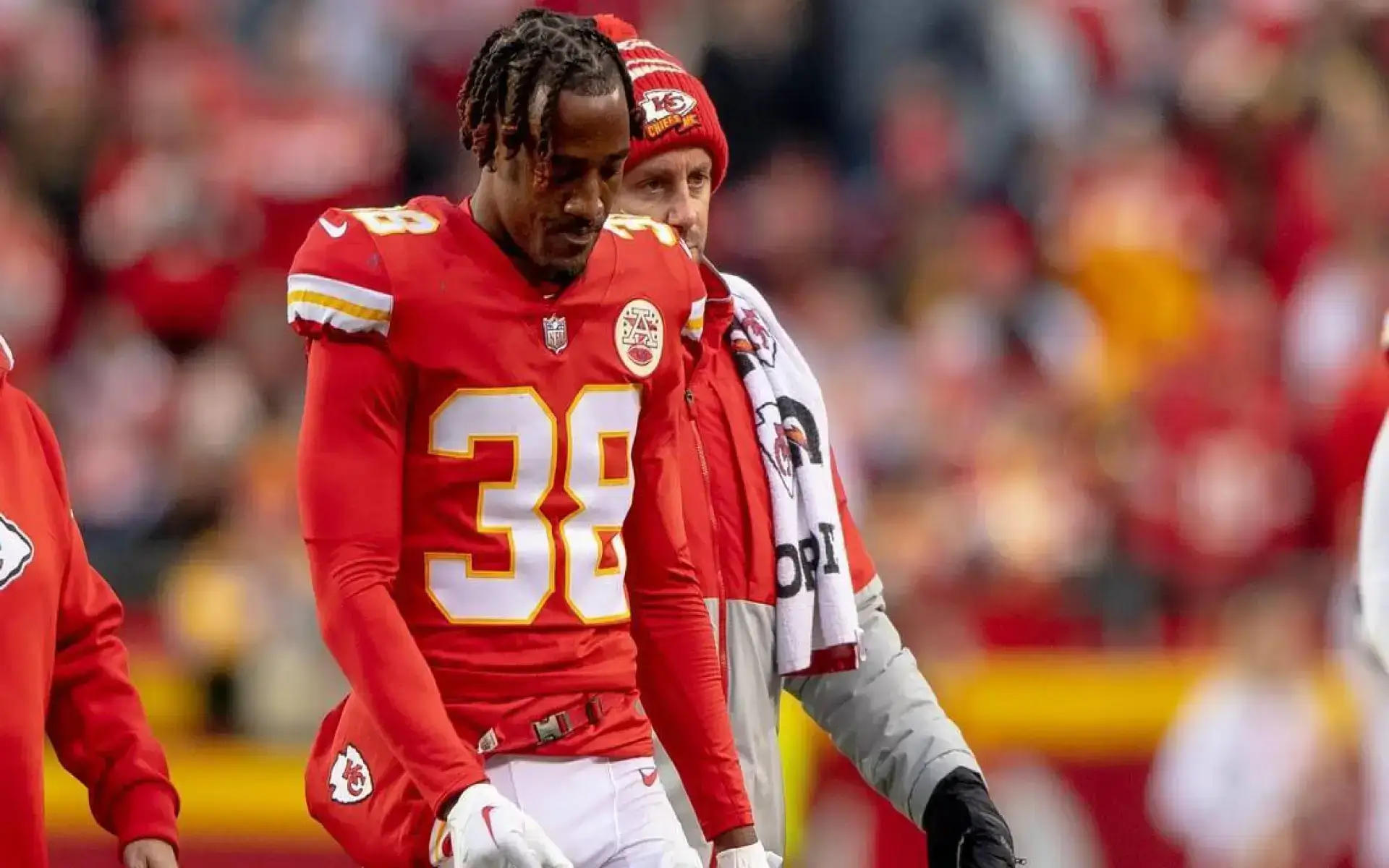 Chiefs trade L’Jarius Sneed to Titans in NFL blowout